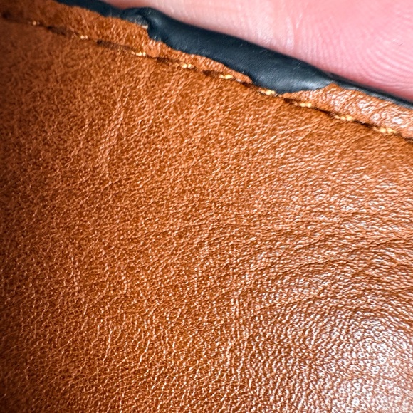 Cute Leather Crossbody Bag - Picture 9 of 12